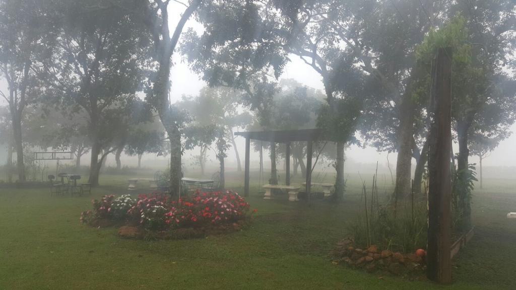 Отель Bosque Da Neblina Шапада-дус-Гимарайнс Экстерьер фото